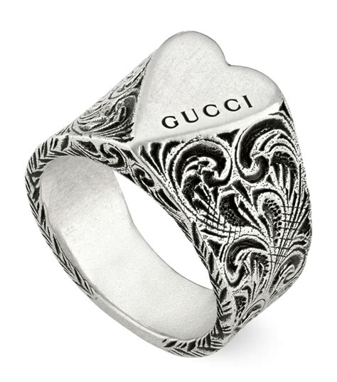 gucci ring women heart.